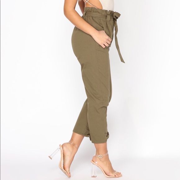 Fashion Nova - Cargo pants in Olive Green SIZE 2 - Picture 3 of 5